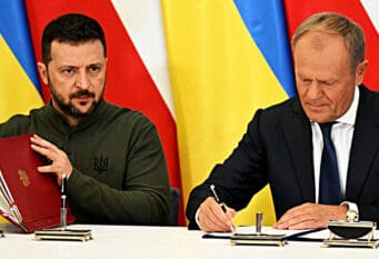 Zelenski i Donald Tusk potpisuju sporazum